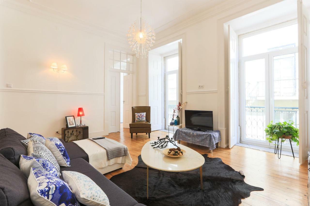 Secret & Charming Baixa 4 Bedroom Apartment Lisbon