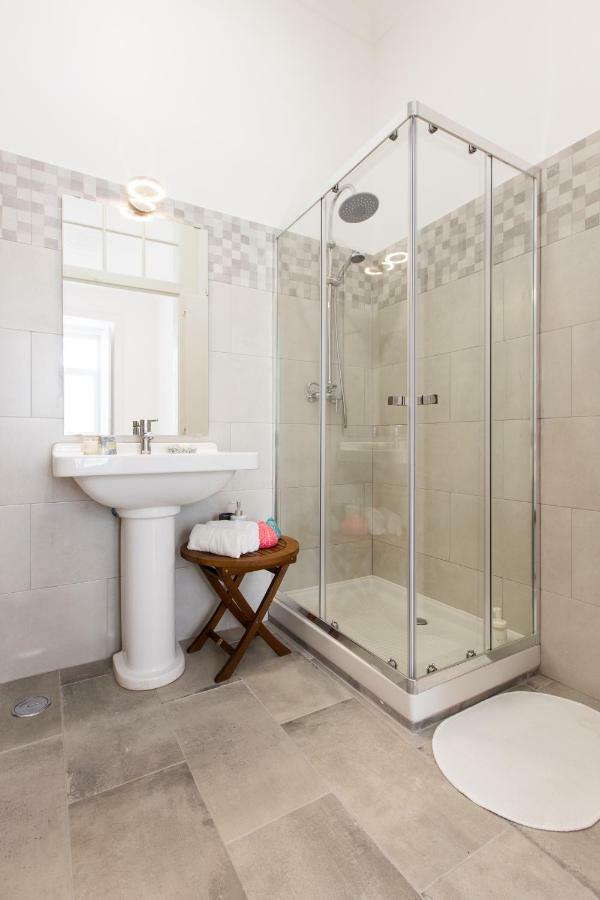 Appartamento Secret & Charming Baixa 4 Bedroom *